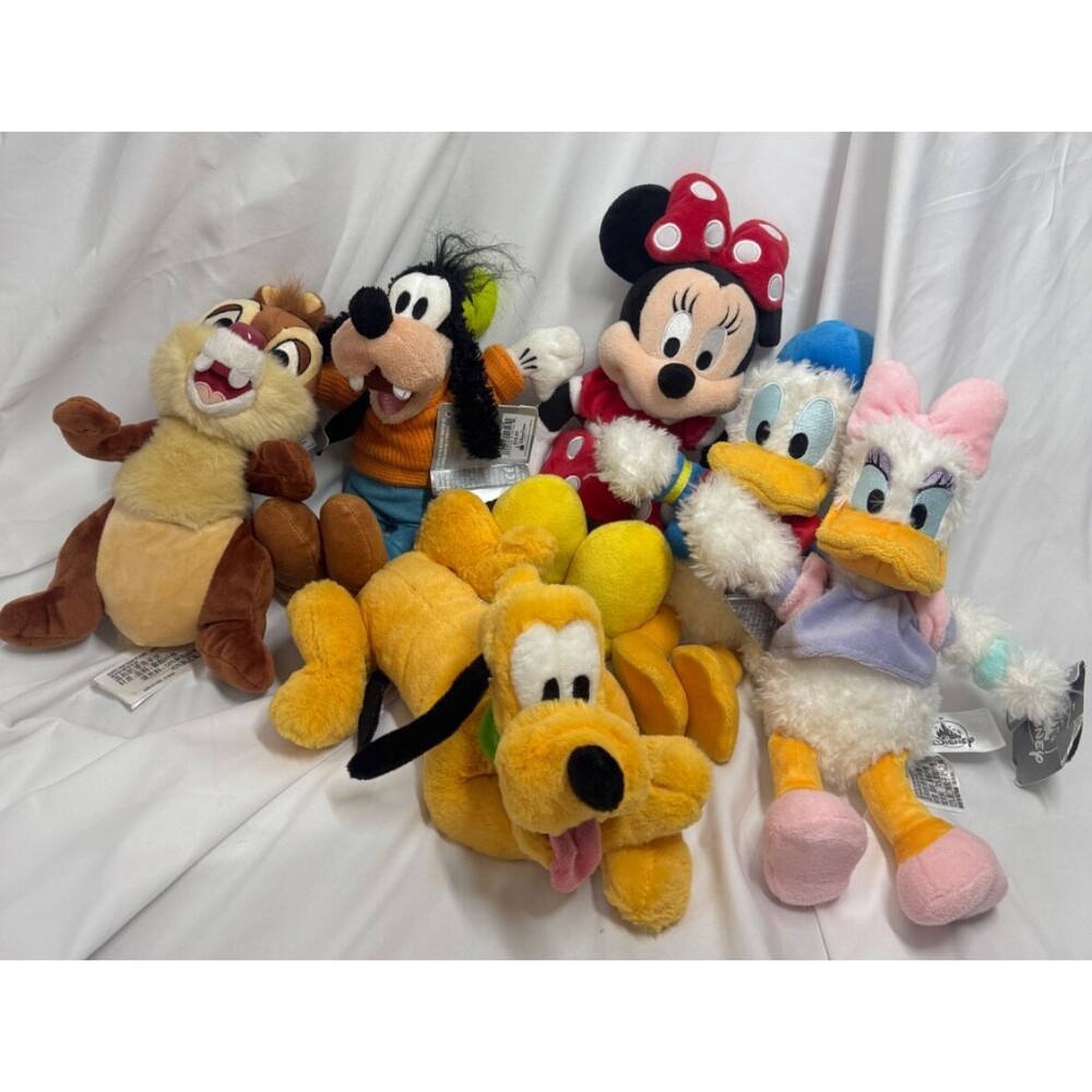 RARE Lot of 6 Disney World Parks Minnie Goofy Donald Daisy Pluto Plush Dale NWT